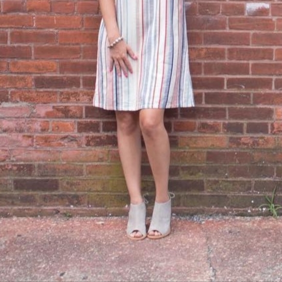 TOMS Desert Taupe Elba Heels - Picture 8 of 9